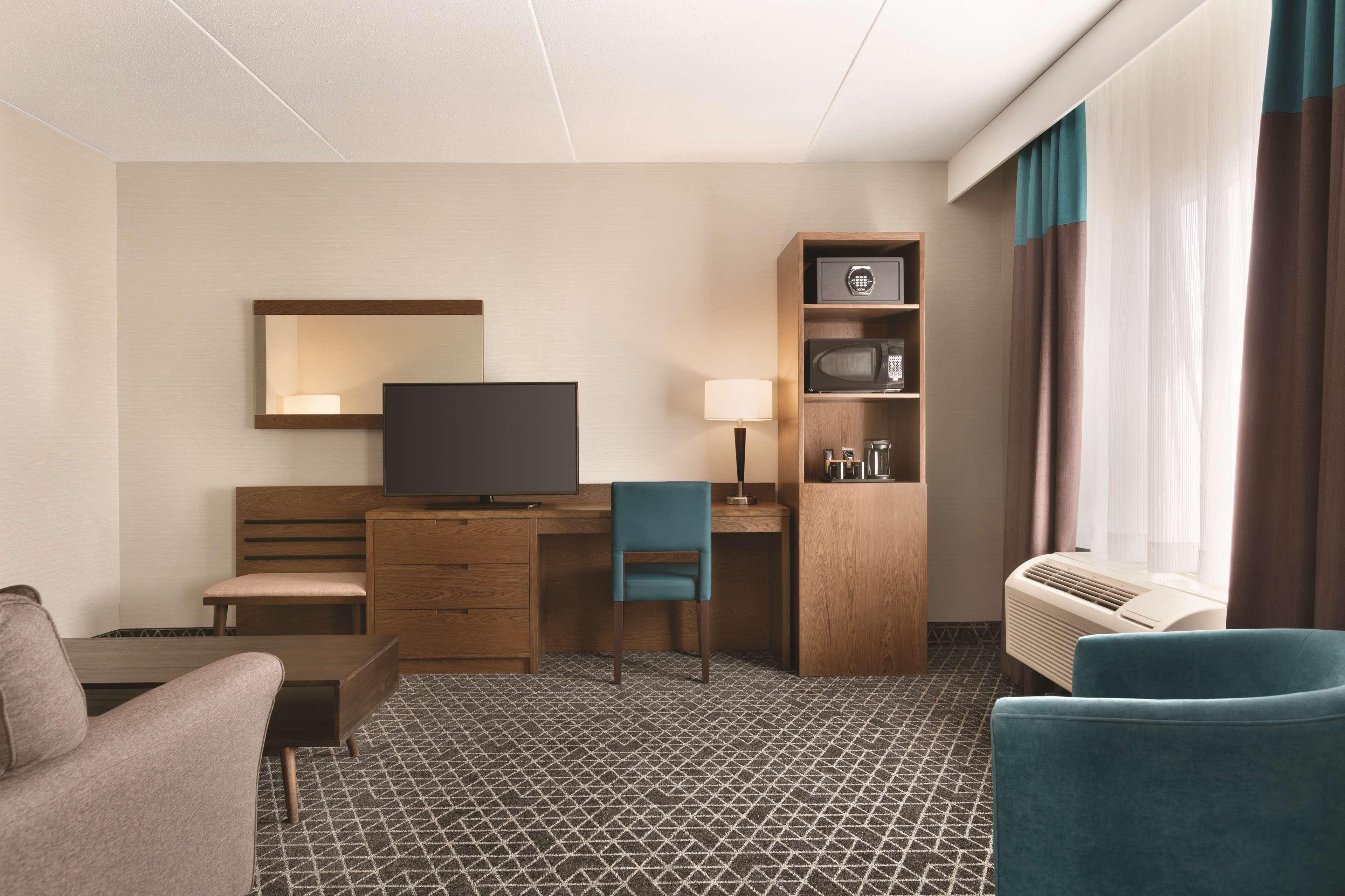 Park Inn By Radisson Brampton, On ภายนอก รูปภาพ