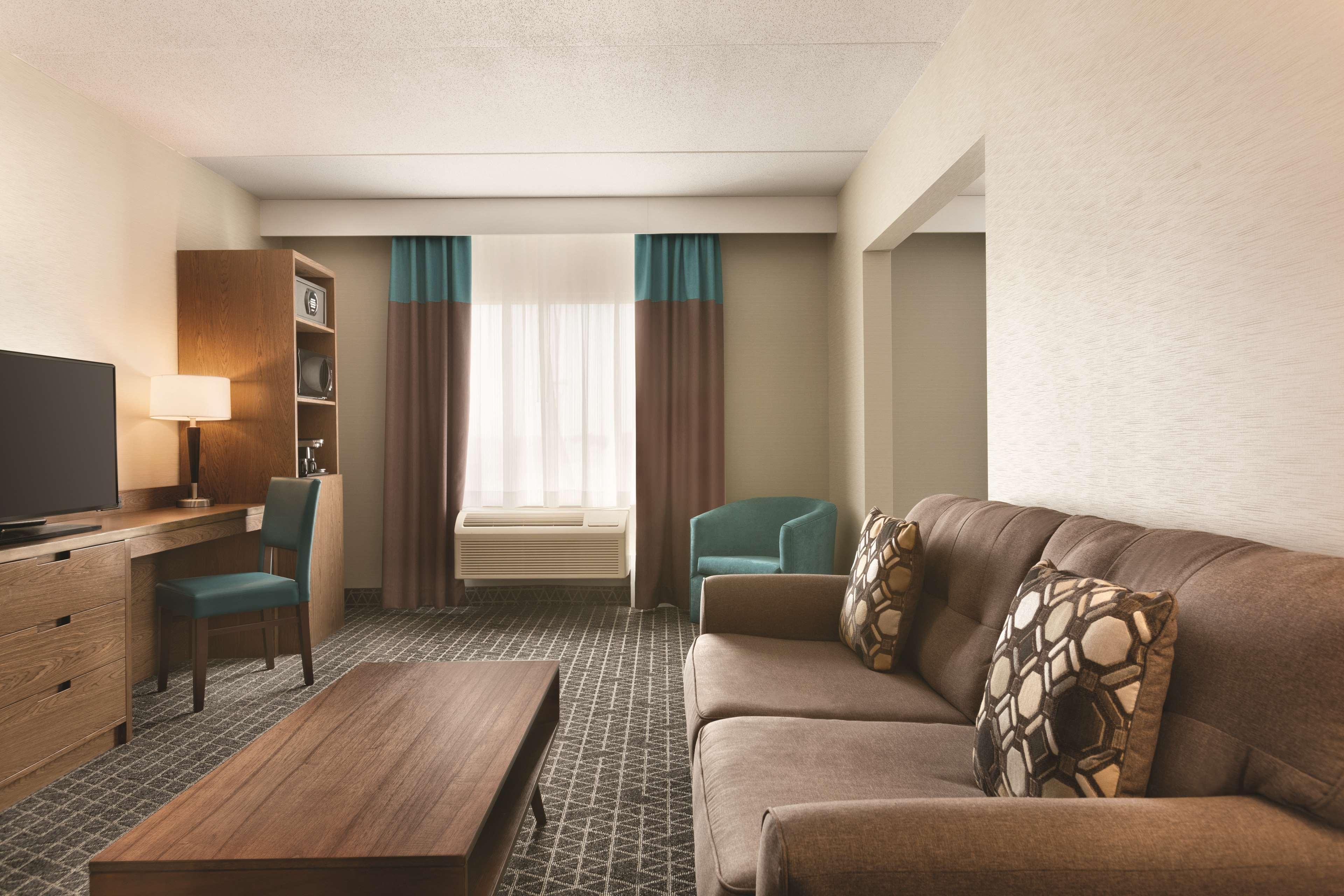 Park Inn By Radisson Brampton, On ภายนอก รูปภาพ